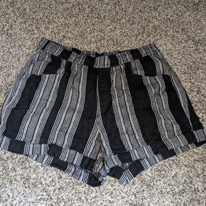 Striped black linen shorts, old navy shorts